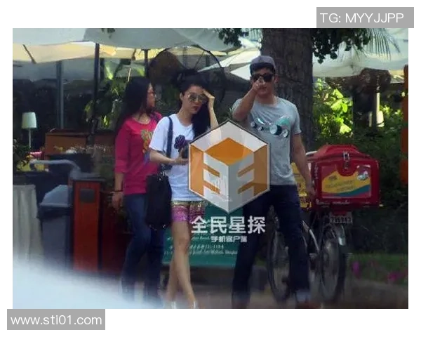 李晨足球明星高清照片展示他的运动魅力与风采 李晨足球明星高清照片展示他的运动魅力与风采