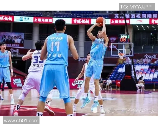 武汉篮球队与上海篮球队赛后复盘分析个人能力对比及影响因素探讨 武汉篮球队与上海篮球队赛后复盘分析个人能力对比及影响因素探讨