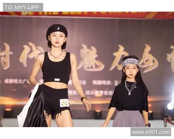 藏族女性足球明星的魅力与成就展现了民族文化的独特风采 藏族女性足球明星的魅力与成就展现了民族文化的独特风采