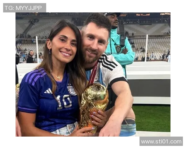 足球明星喜迎新生儿喜讯男宝宝降临家庭幸福加倍 足球明星喜迎新生儿喜讯男宝宝降临家庭幸福加倍