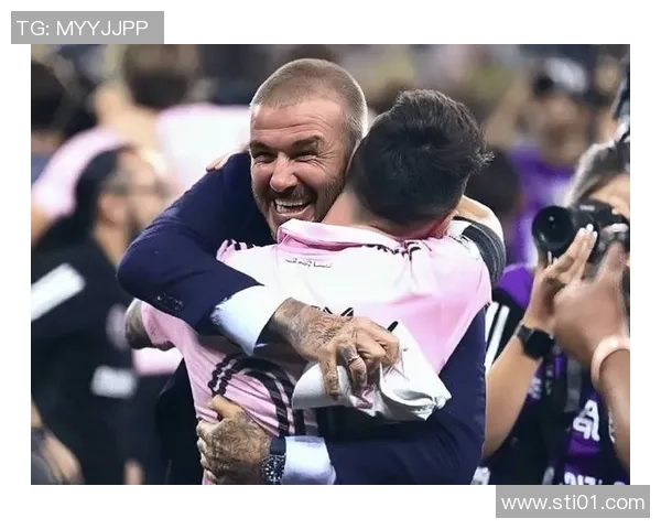 足球明星父子同框高清照片展现亲情与运动激情的完美结合 足球明星父子同框高清照片展现亲情与运动激情的完美结合